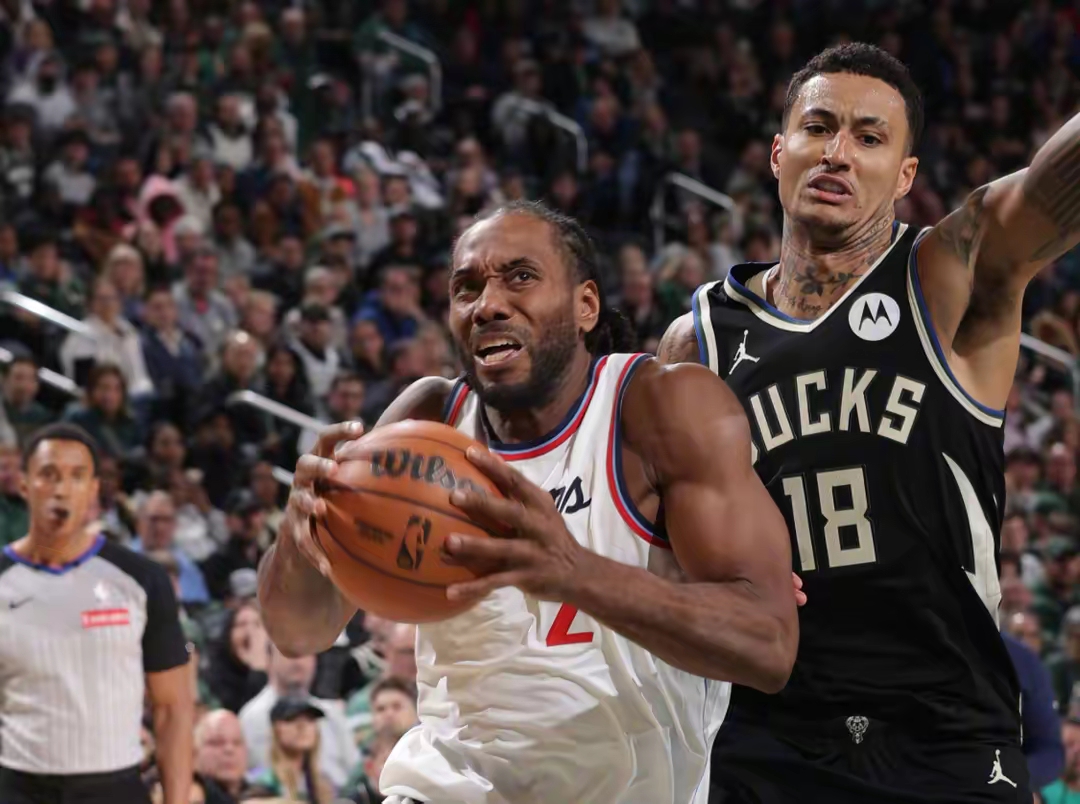 问鼎娱乐官方网站冲刺阶段密尔沃基雄鹿备战中超，战术微调细节曝光，信心回归，球队文化再被提及的简单介绍